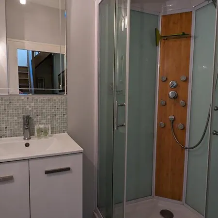 בית נופש Cosy A Avec Jardin, Proche Confolens Et Services Inclus - Fr-1-653-84