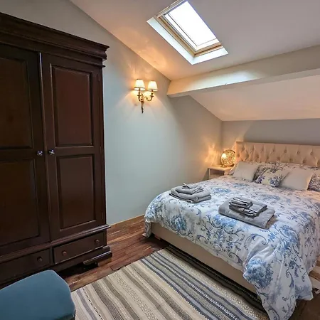 Cosy A Avec Jardin, Proche Confolens Et Services Inclus - Fr-1-653-84 בית נופש *