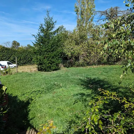 Cosy A Avec Jardin, Proche Confolens Et Services Inclus - Fr-1-653-84 *