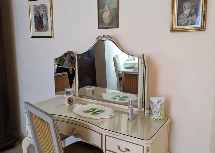 Сasa de vacaciones Cosy A Avec Jardin, Proche Confolens Et Services Inclus - Fr-1-653-84