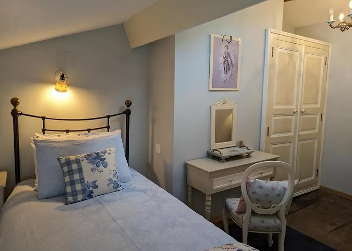 Cosy A Avec Jardin, Proche Confolens Et Services Inclus - Fr-1-653-84 Сasa de vacaciones