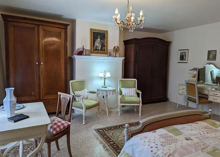 Cosy A Avec Jardin, Proche Confolens Et Services Inclus - Fr-1-653-84