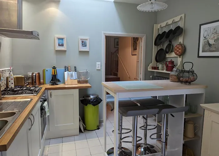 Cosy A Avec Jardin, Proche Confolens Et Services Inclus - Fr-1-653-84 * Abzac (Charente)